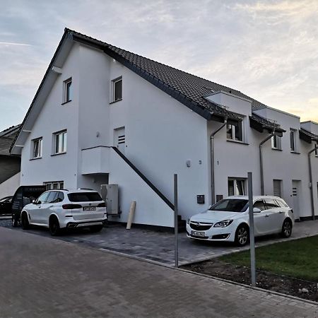 Appartamento Modern Wohnen I Parkplatz I Wlan I Netflix I Balkon I 6 Schlafplaetze Bad Oeynhausen Esterno foto