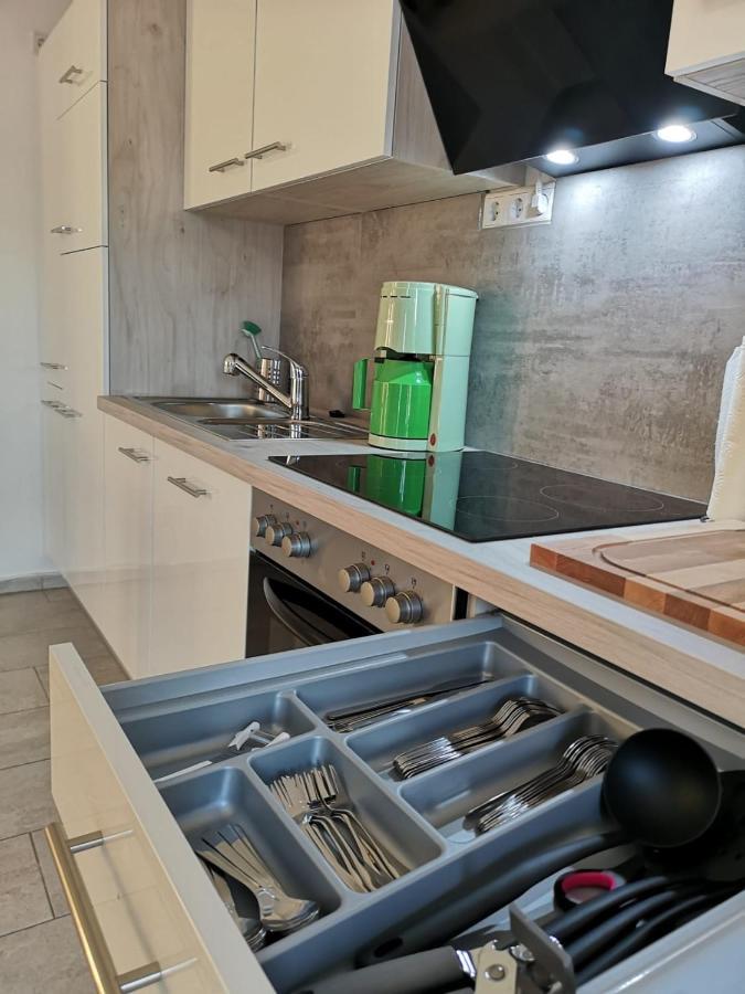 Appartamento Modern Wohnen I Parkplatz I Wlan I Netflix I Balkon I 6 Schlafplaetze Bad Oeynhausen Esterno foto