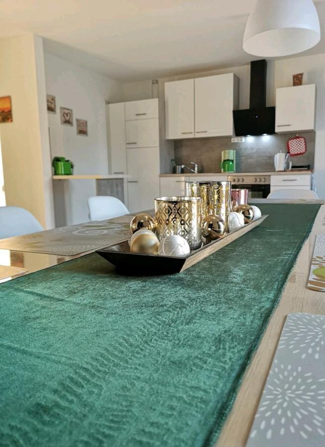 Appartamento Modern Wohnen I Parkplatz I Wlan I Netflix I Balkon I 6 Schlafplaetze Bad Oeynhausen Esterno foto