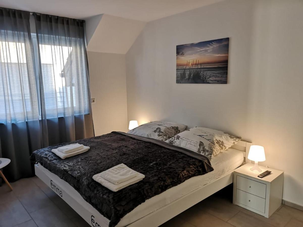 Appartamento Modern Wohnen I Parkplatz I Wlan I Netflix I Balkon I 6 Schlafplaetze Bad Oeynhausen Esterno foto